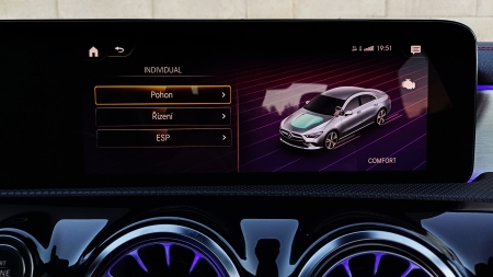 Mercedes Benz CLA 180 AMG line – foto 58