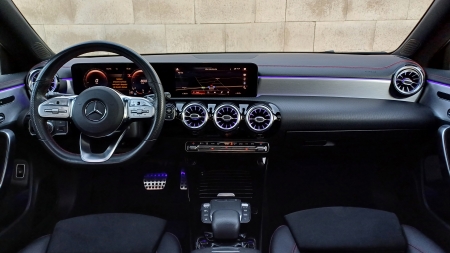 Mercedes Benz CLA 180 AMG line – foto 15