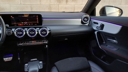 Mercedes Benz CLA 180 AMG line – foto 16