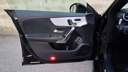 Mercedes Benz CLA 180 AMG line – foto 21