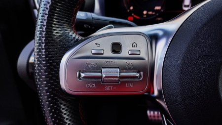 Mercedes Benz CLA 180 AMG line – foto 30