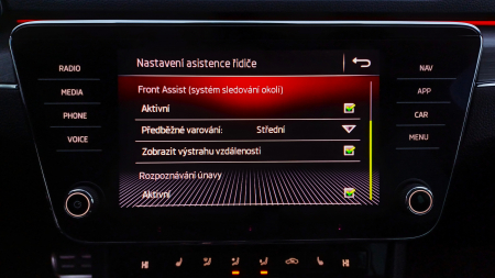 Škoda Superb combi 2.0 TDI 140 kW DSG+F1 SCOUT – foto 26