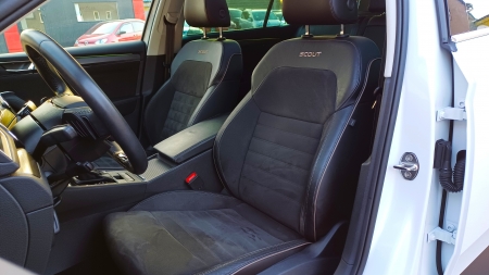Škoda Superb combi 2.0 TDI 147 kW DSG+F1 SCOUT – foto 33