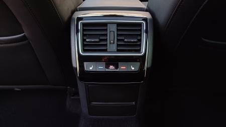 Škoda Superb combi 2.0 TDI 147 kW DSG+F1 SCOUT – foto 24