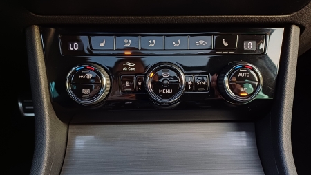 Škoda Superb combi 2.0 TDI 147 kW DSG+F1 SCOUT – foto 49