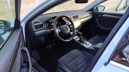 Škoda Superb combi 2.0 TDI 147 kW DSG+F1 SCOUT – foto 9