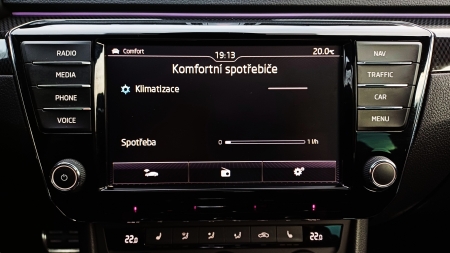 Škoda Superb combi 2.0 TDI 140 kW DSG+F1 SPORTLINE – foto 58