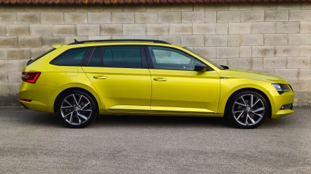 Škoda Superb combi 2.0 TDI 140 kW DSG+F1 SPORTLINE – foto 8