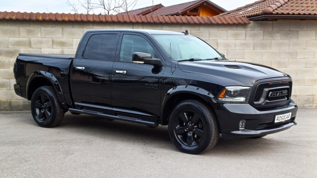 Dodge RAM 1500 5.7 HEMI 4x4 BIG HORN