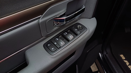 Dodge RAM 1500 5.7 HEMI 4x4 BIG HORN – foto 18