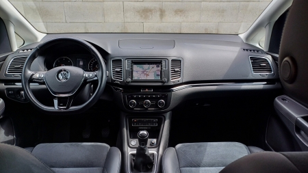 Volkswagen Sharan 2.0 TDI 110kW 4Motion HIGHLINE 7 míst – foto 20