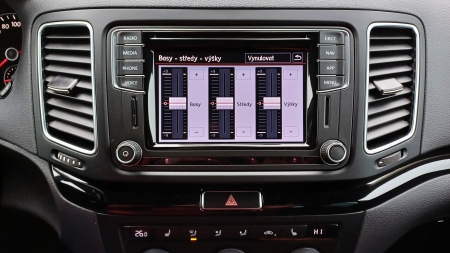Volkswagen Sharan 2.0 TDI 110kW 4Motion HIGHLINE 7 míst – foto 45